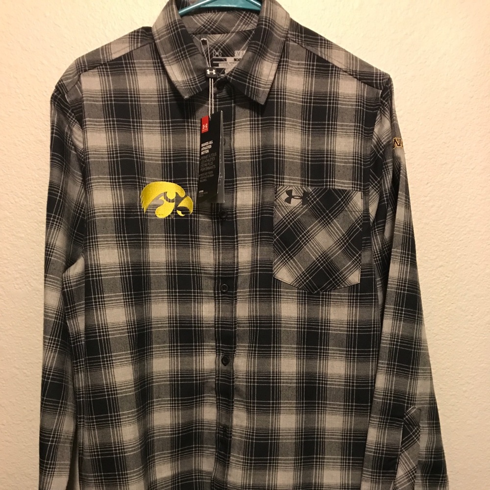 NWT Iowa Hawkeyes Under Armour Flannel Men’s Small